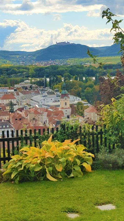 Blick Ueber Krems Mit Gartenpavillon Dış mekan fotoğraf